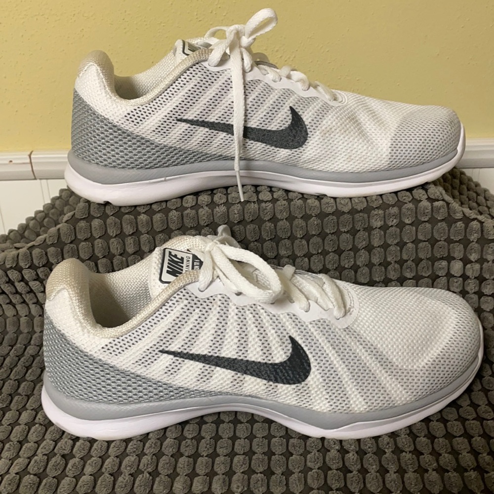 Nike In Season TR 6 Sneaker